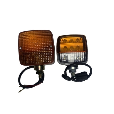 Z8610-12000 ইউনিভার্সাল হেডল্যাম্প 12-24V ফোর্কলিফ্ট মডেল CPC D 10-100 এর জন্য টার্নিং লাইট